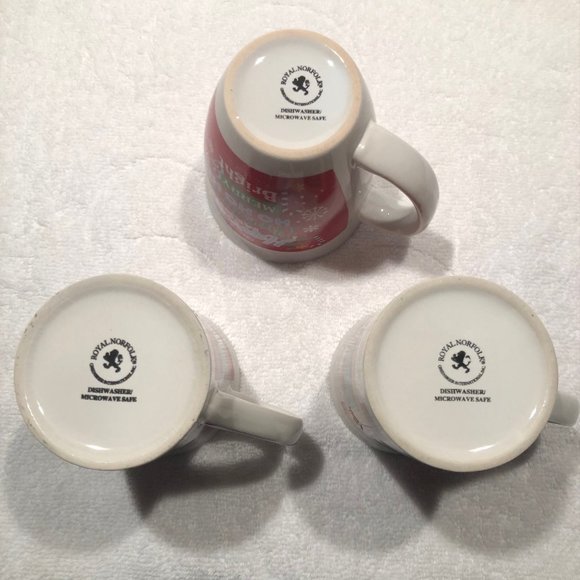 WINTER SEASON RED ROYAL NORFOLK COFFEE MUGS THREE FOR PRICE OF ONE - Picture 7 of 7